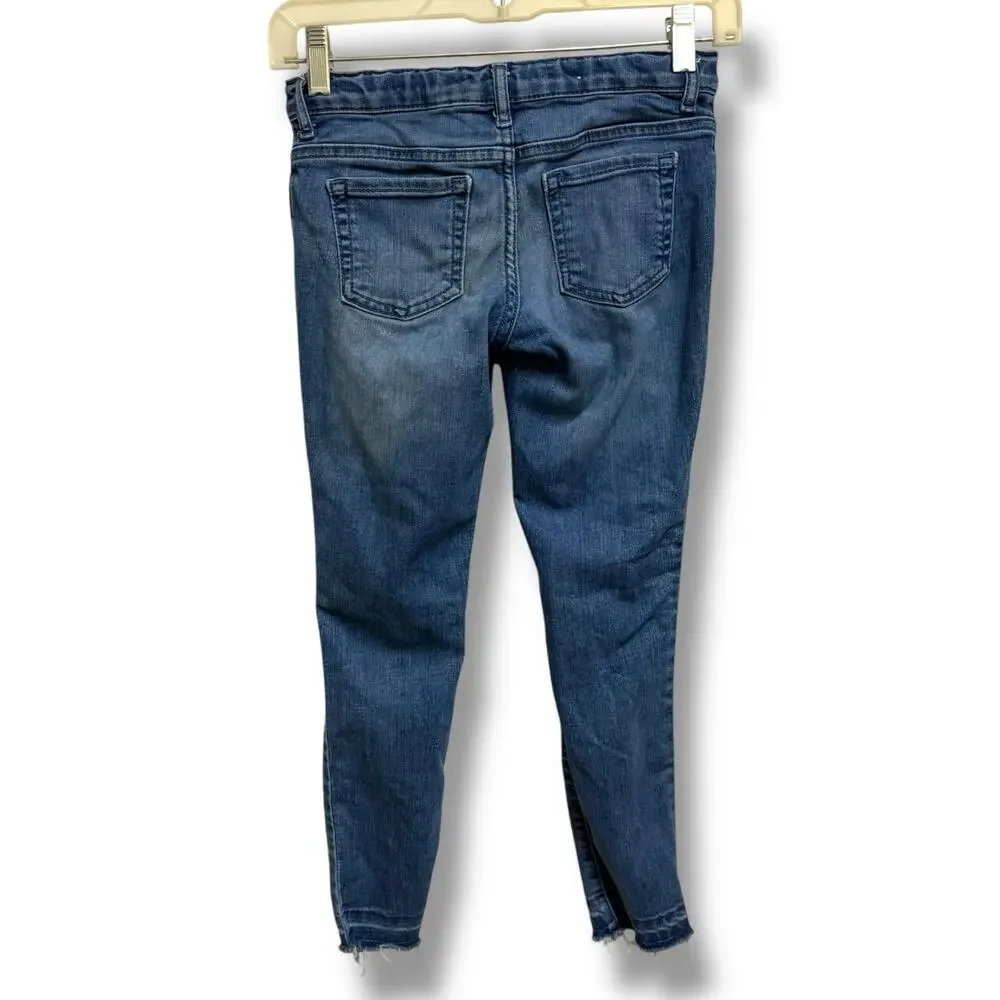Children's Place Girls Jeggings Jeans Size 8 Distressed Blue Stretch Jeans Rips